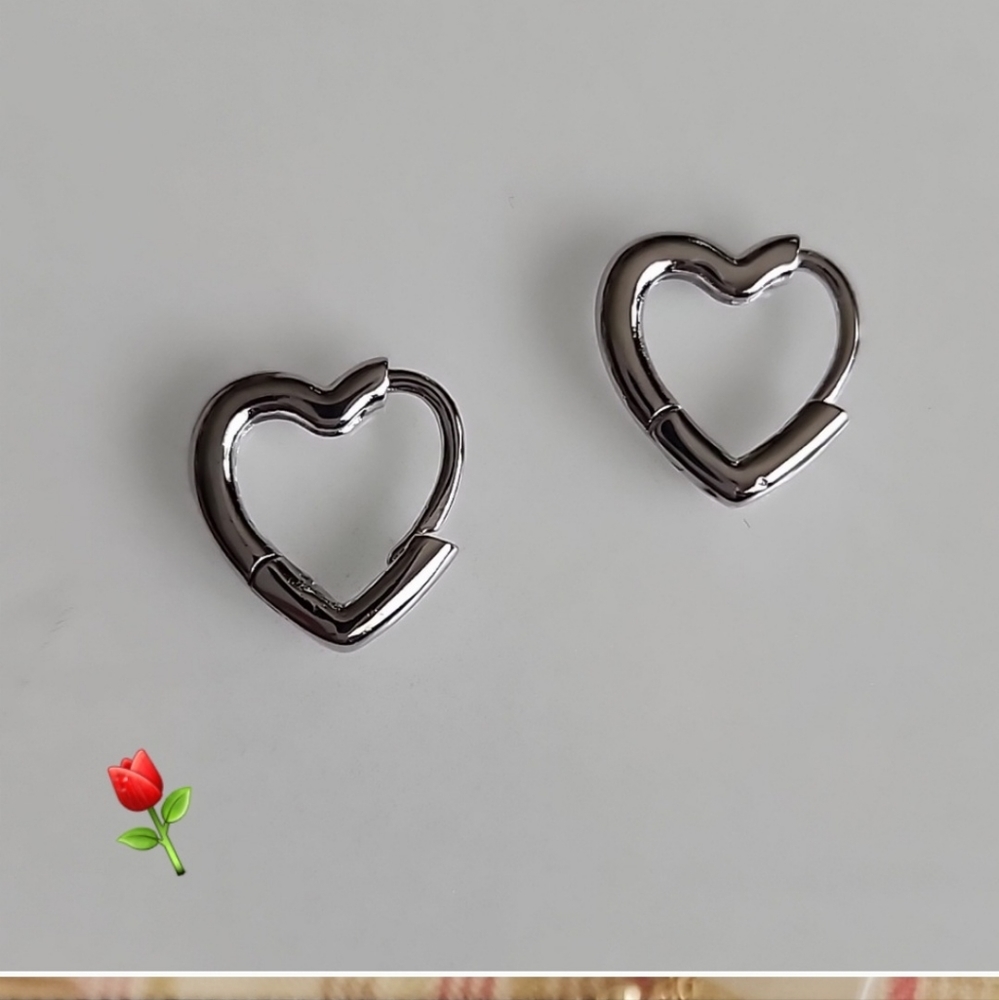 Silver Heart Clasp Hoop Minimalist Earrings  Petite